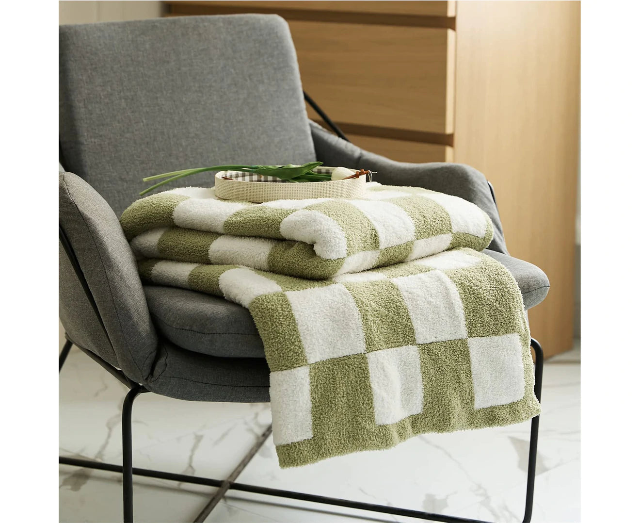 127X152Cm Checkered Grid Chessboard Warmer Comfort Reversible Shaggy Cozy Throw Blanket